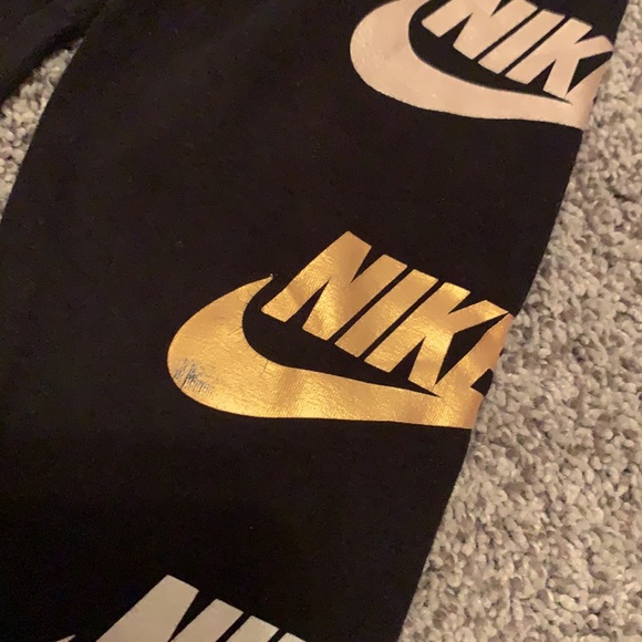 Girls Nike Legging and Adidas Jogger Set - Picture 6 of 16